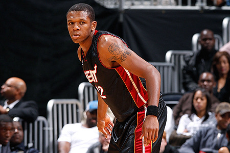 行为不但在 行为不但在