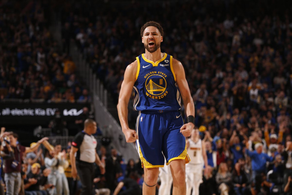 赛场内外的 赛场内外的