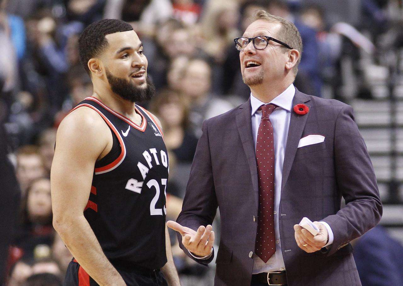 主教练在接 主教练在接